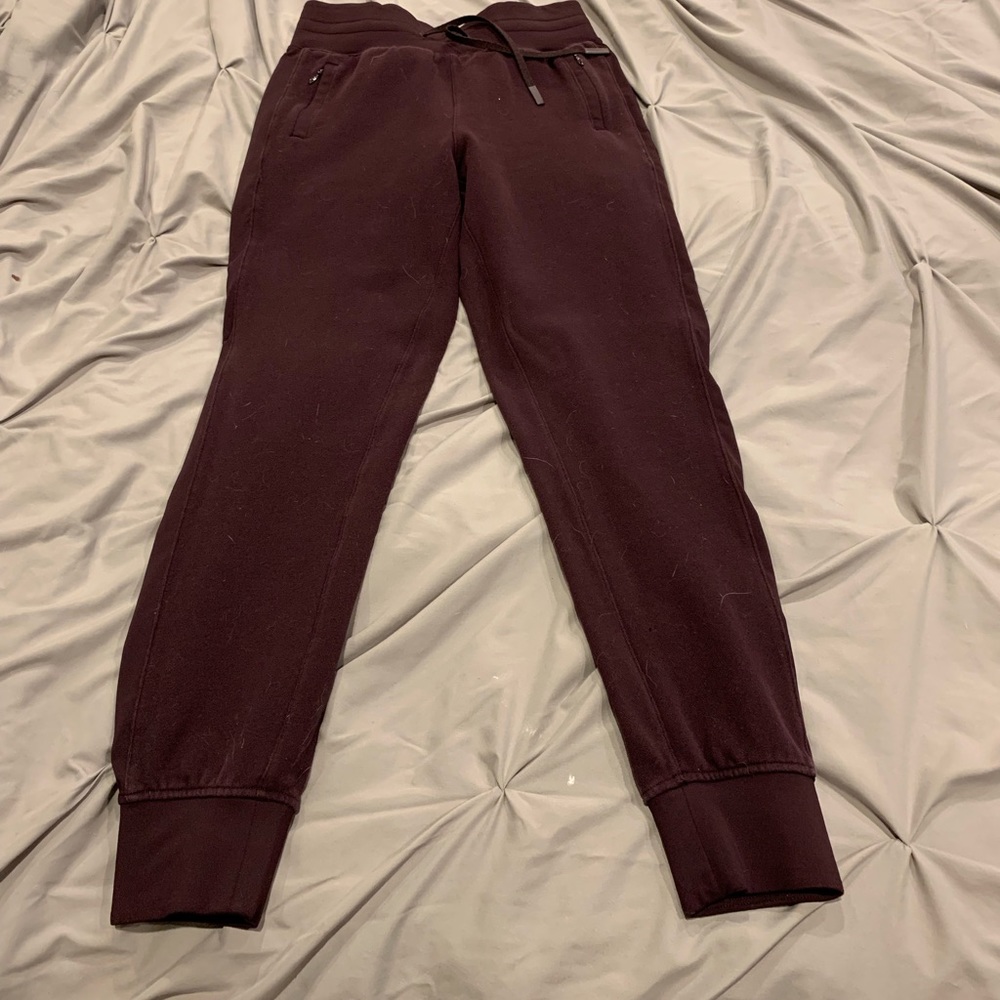 Lululemon joggers